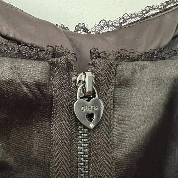 Guess Black & Cream Lace  Mini Dress | Size 3 - Picture 4 of 7